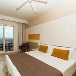 Globales Almirante Farragut 4*