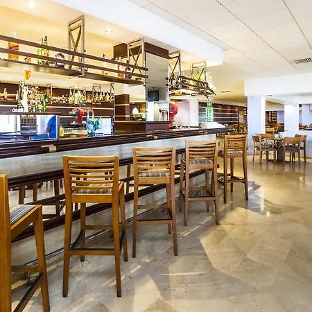 Globales Almirante Farragut 酒店