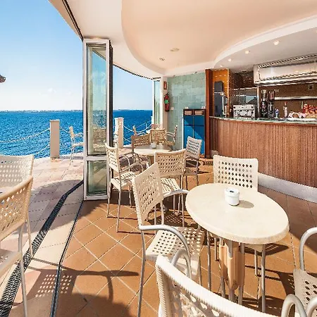 Globales Almirante Farragut Ξενοδοχείο