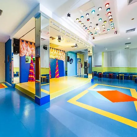 Globales Almirante Farragut 4* Кала-эн-Бланес