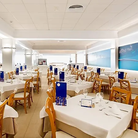 Globales Almirante Farragut 4* Cala'N Blanes (Menorca)