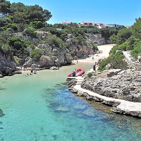 Globales Almirante Farragut Cala'N Blanes (Menorca)
