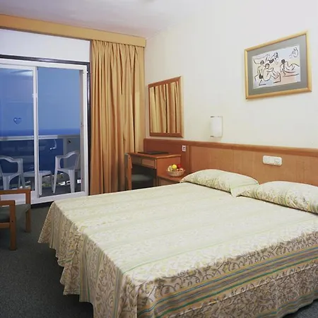 Hotel Globales Almirante Farragut 4*