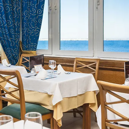 Hotell Globales Almirante Farragut Cala'N Blanes (Menorca)