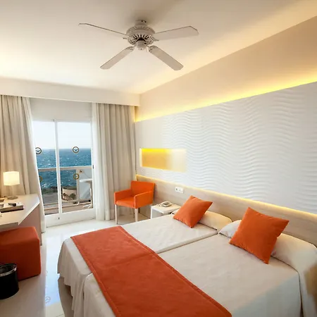 Globales Almirante Farragut Отель Кала-эн-Бланес