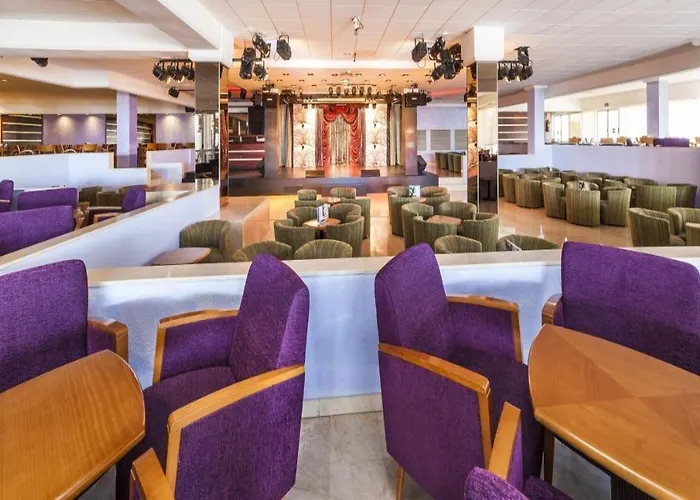 Globales Almirante Farragut Cala'N Blanes (Menorca)