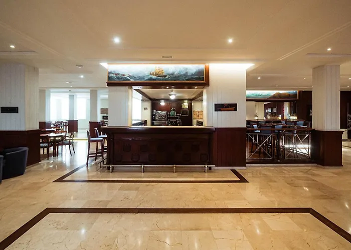 Hotel Globales Almirante Farragut 4*