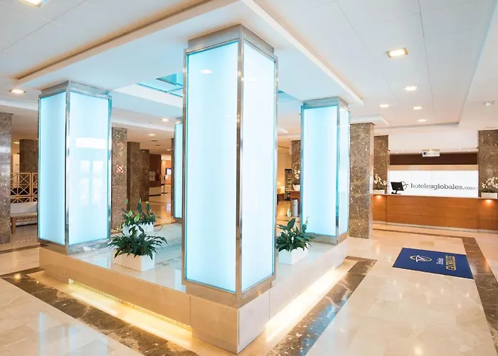 Globales Almirante Farragut 酒店 4*