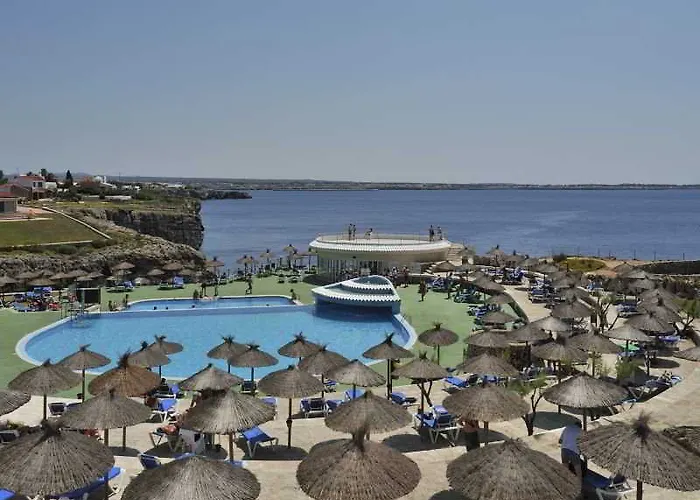 Globales Almirante Farragut 酒店 4*