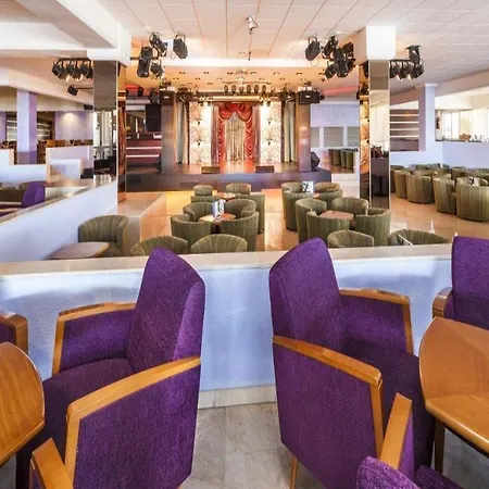 Globales Almirante Farragut Cala'N Blanes (Menorca)