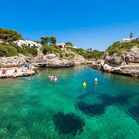 Globales Almirante Farragut Cala'N Blanes (Menorca)