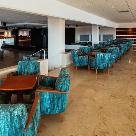 Globales Almirante Farragut Hotel 4*